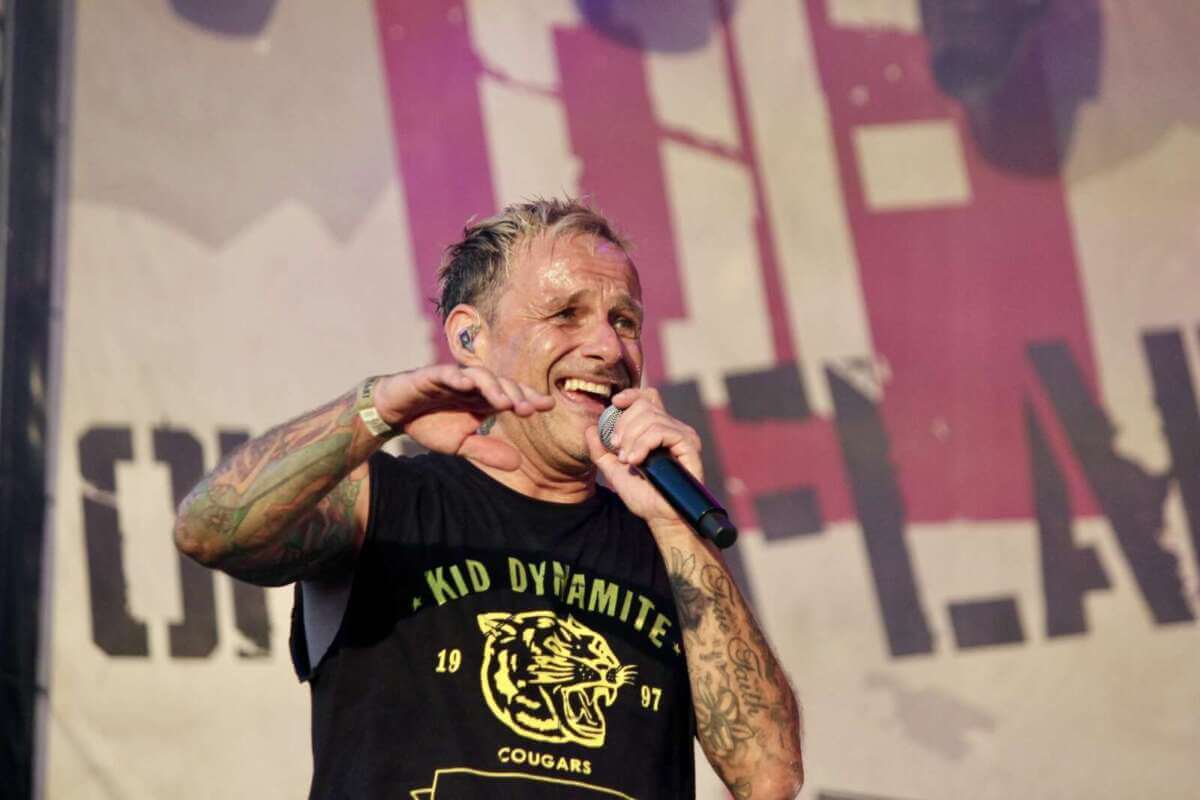 Donots beim live beim Open Flair 2026 - Samstag - IMG_0234 - Fotograf Alexander Jeppe