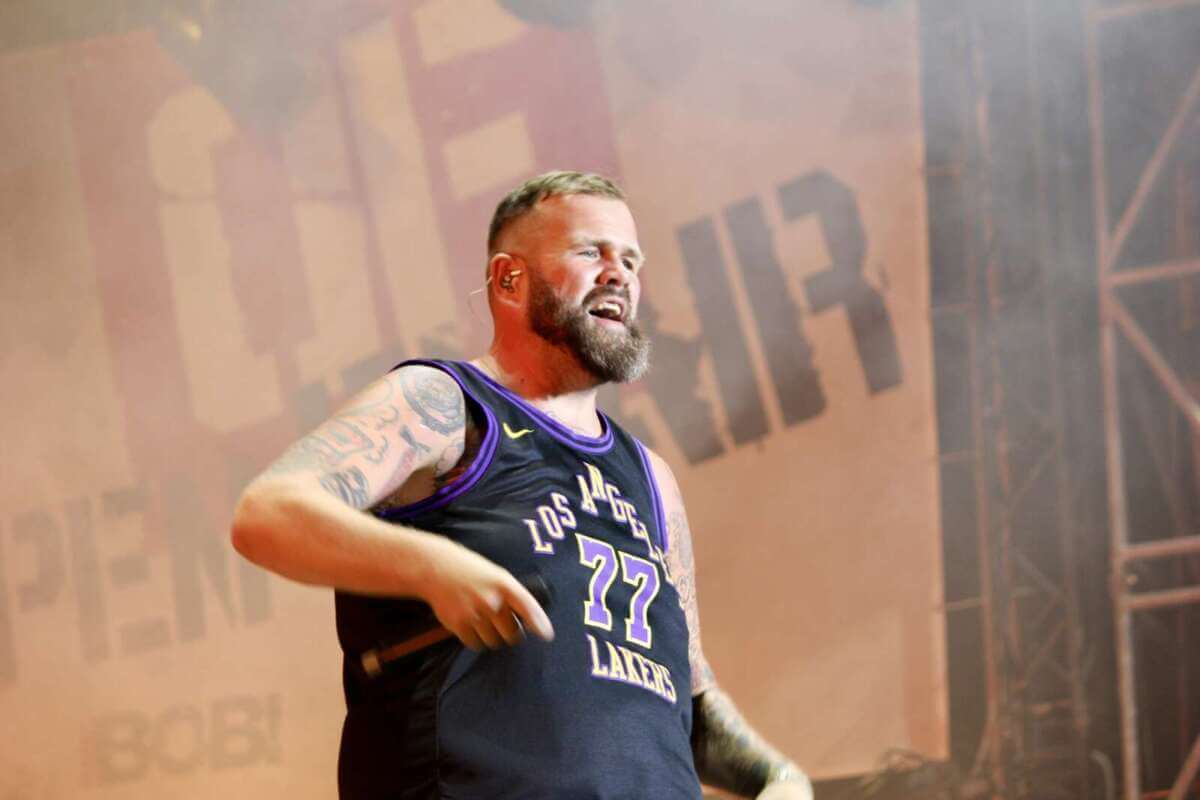 Feine Sahne Fischfilet beim live beim Open Flair 2026 - Samstag - IMG_0693 - Fotograf Alexander Jeppe