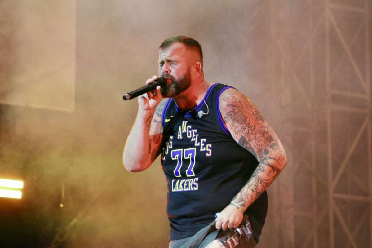 Feine Sahne Fischfilet beim live beim Open Flair 2026 - Samstag - IMG_0814 - Fotograf Alexander Jeppe