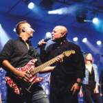 Phil it - Guitar and Vocals | (c) Phil it