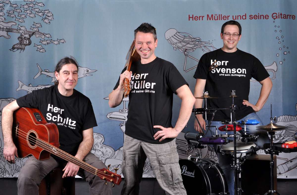 Sommer im Park - Parkbank-Konzerte – Herr Müller und seine Gitarre