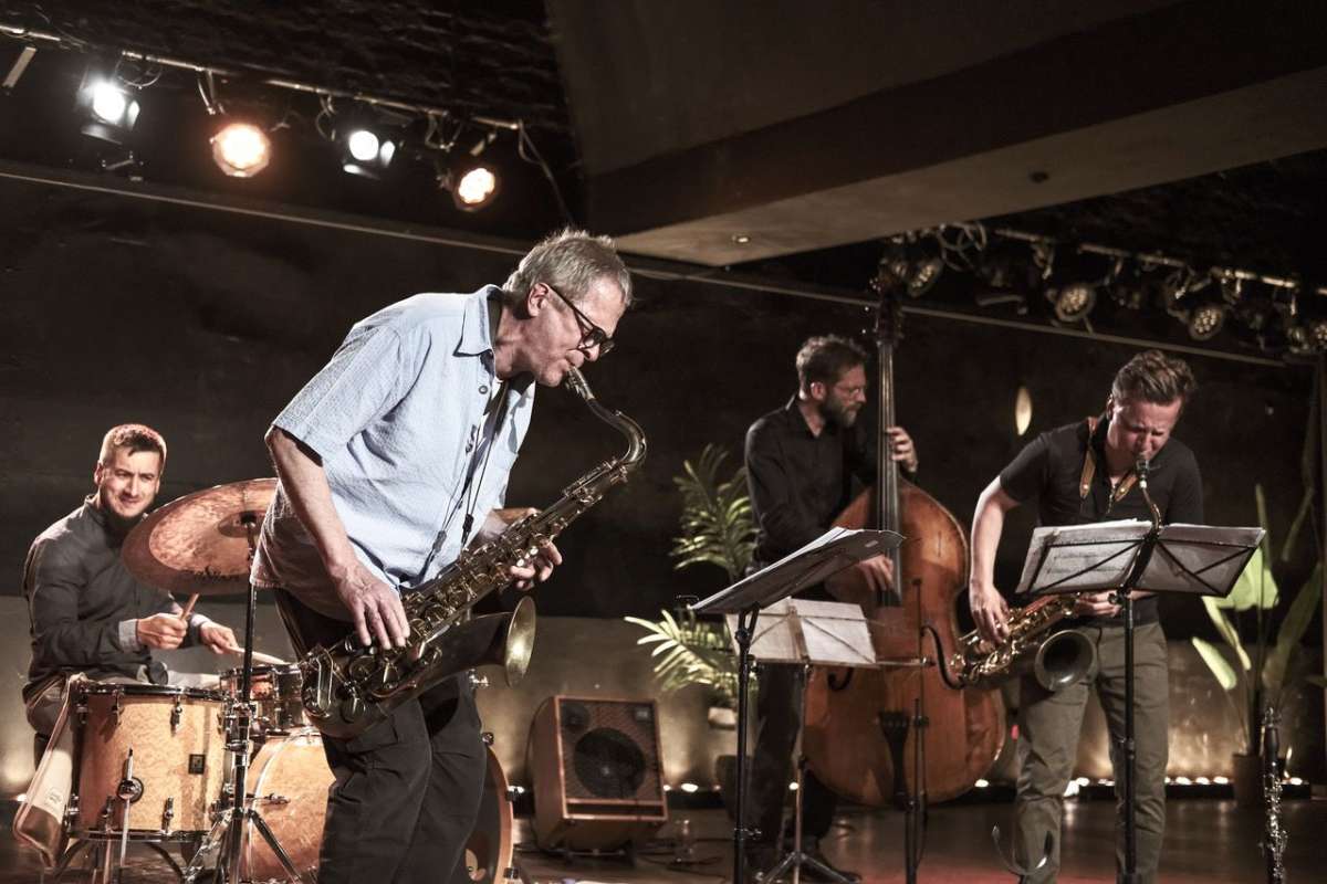 Förderverein Kasseler Jazzmusik e.V. präsentiert: Jazz im tif – Nathan Ott Quartett feat. Christof Lauer21