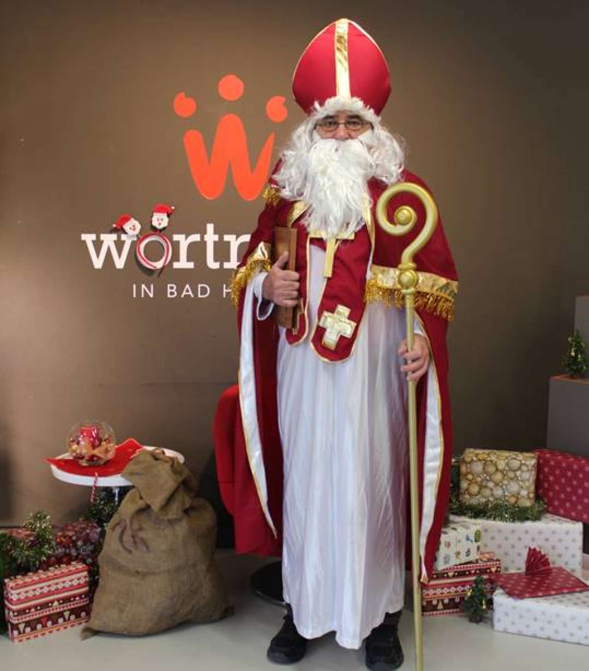 Der Nikolaus besucht das wortreich
