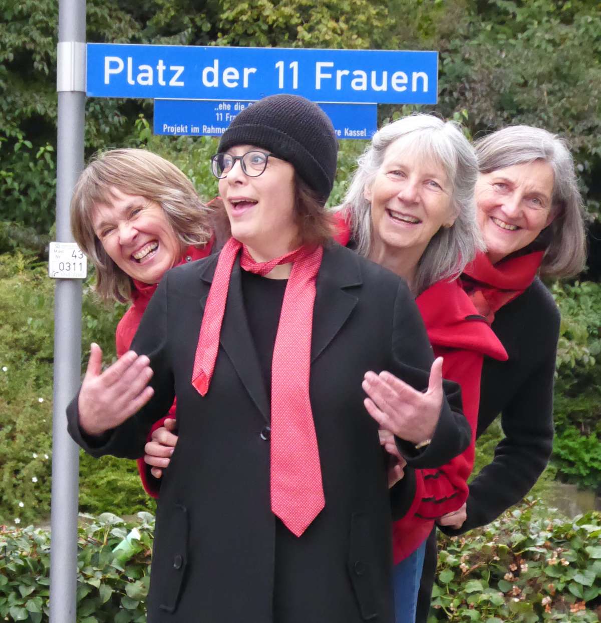11 Frauen im Bellevue