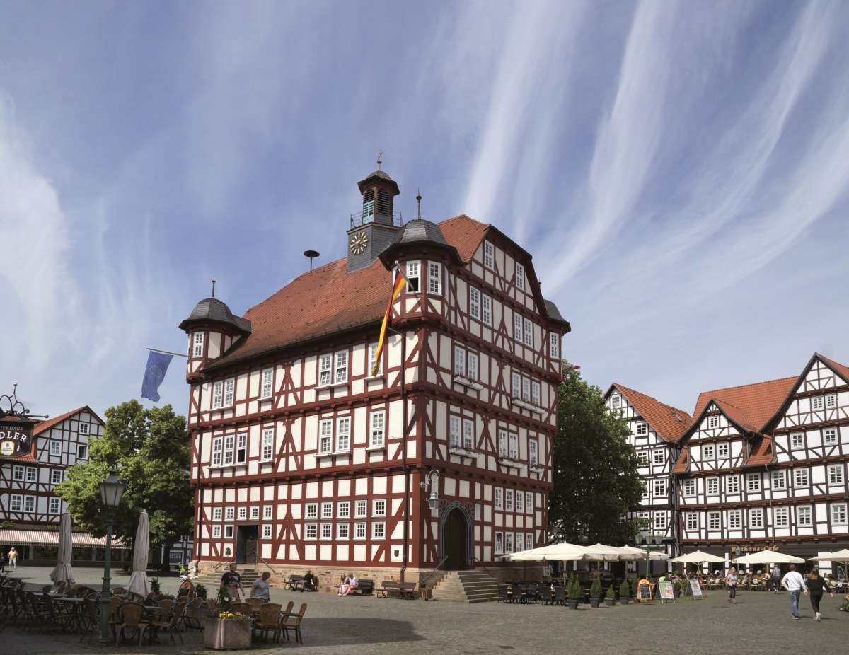 Mit dem Bartenwetzer das Rathaus entdecken!