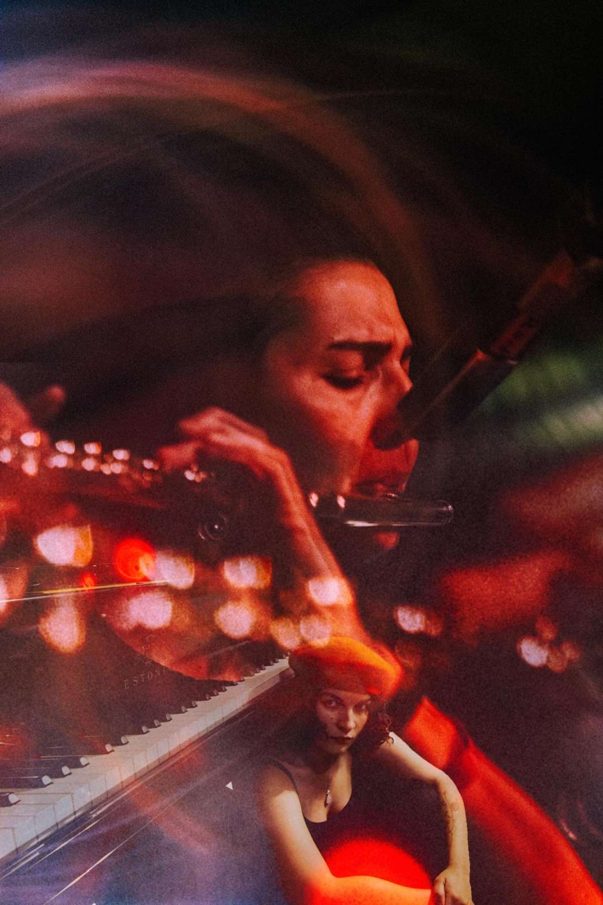 Großes Bild schließen! Different Club