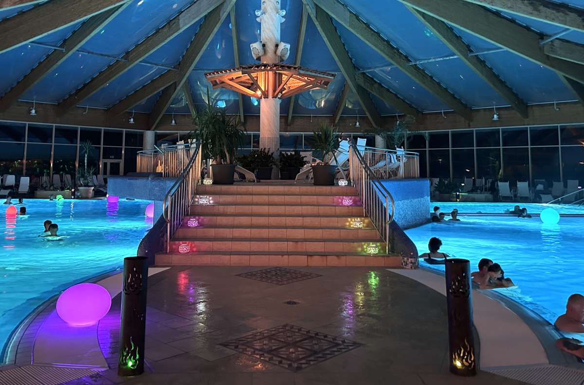 Mondschein-Schwimmen