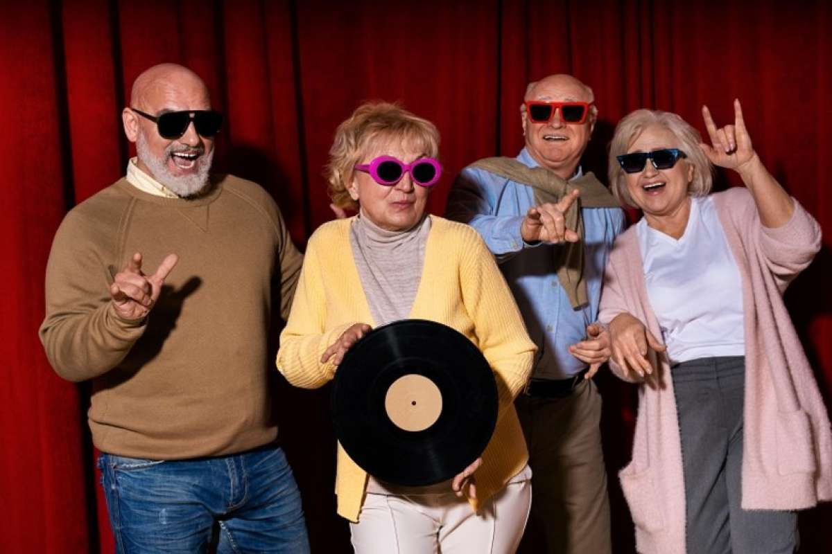 Großes Bild schließen! Ü60 Disco