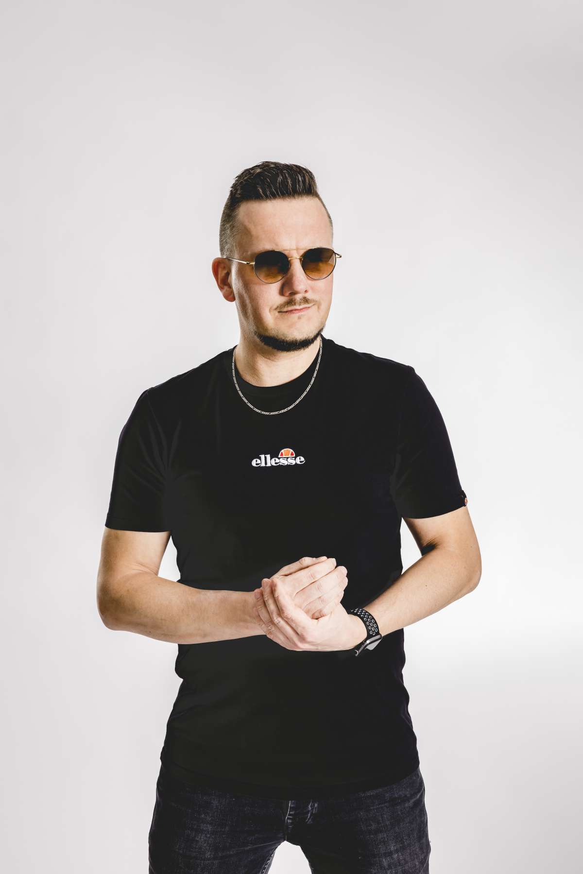 Großes Bild schließen! It`s Partytime - 33 Jahre DISCOFETE in Ossendorf