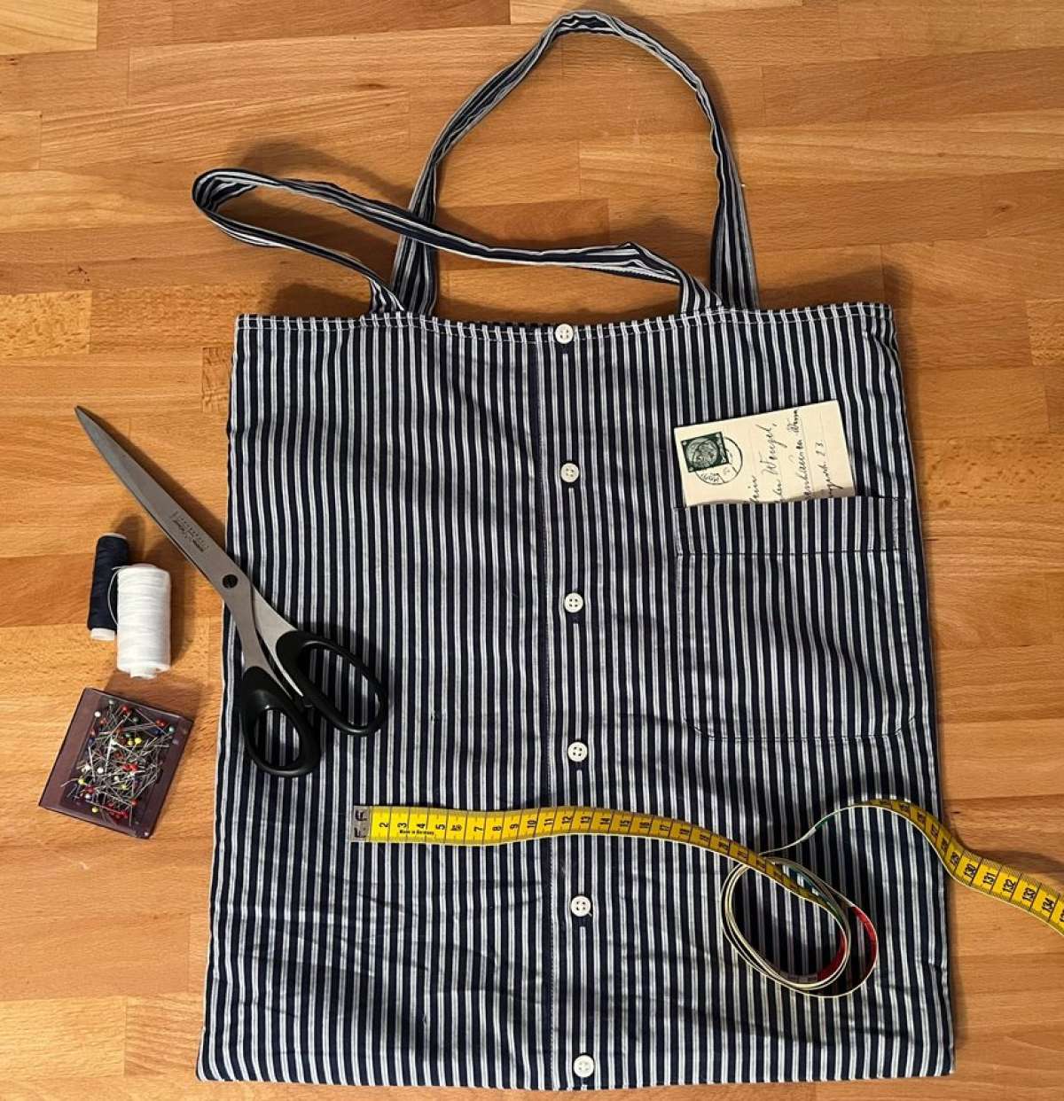 Windtelefon: Nähwerkstatt - Was tun mit der Kleidung von Verstorbenen?