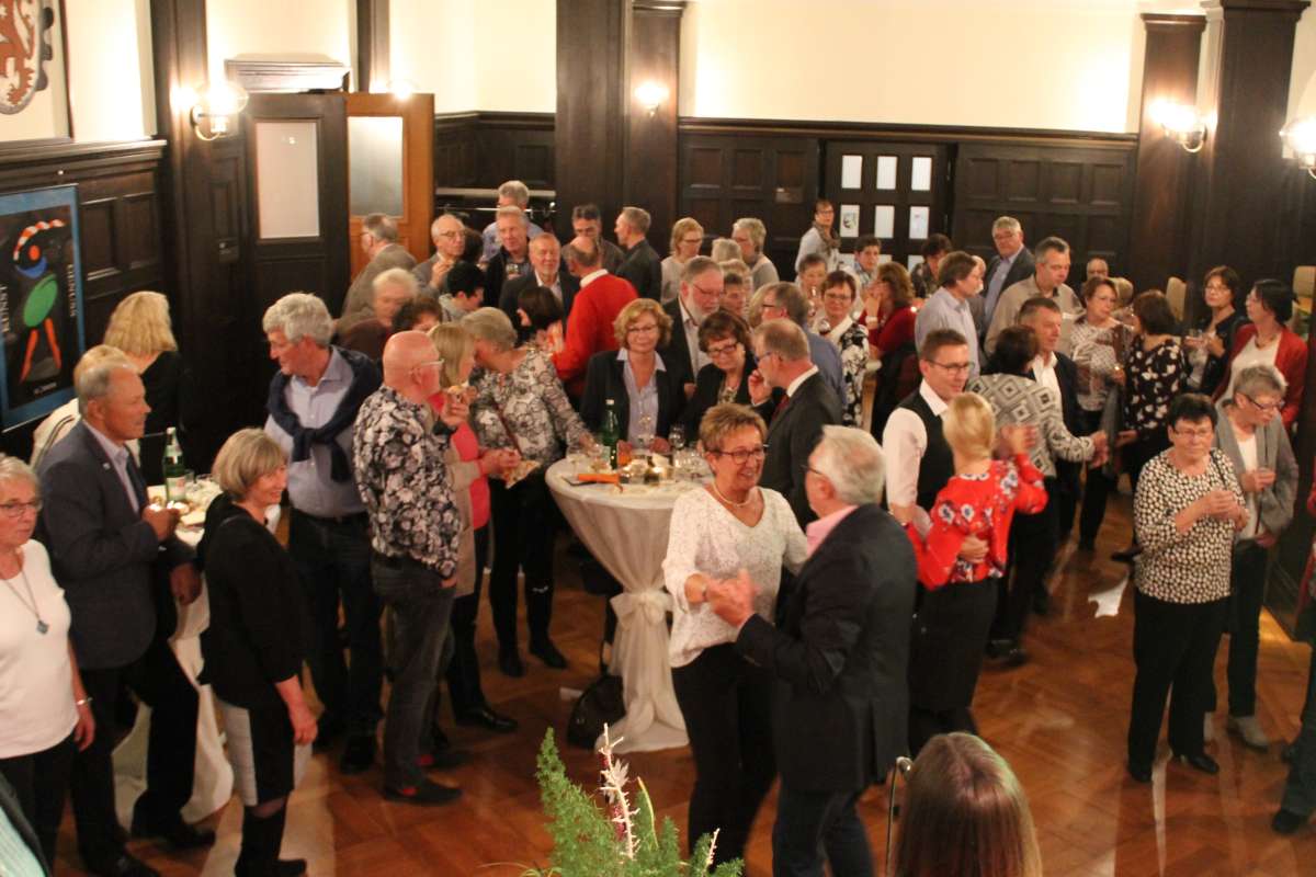 Musik und Wein im Rathaus