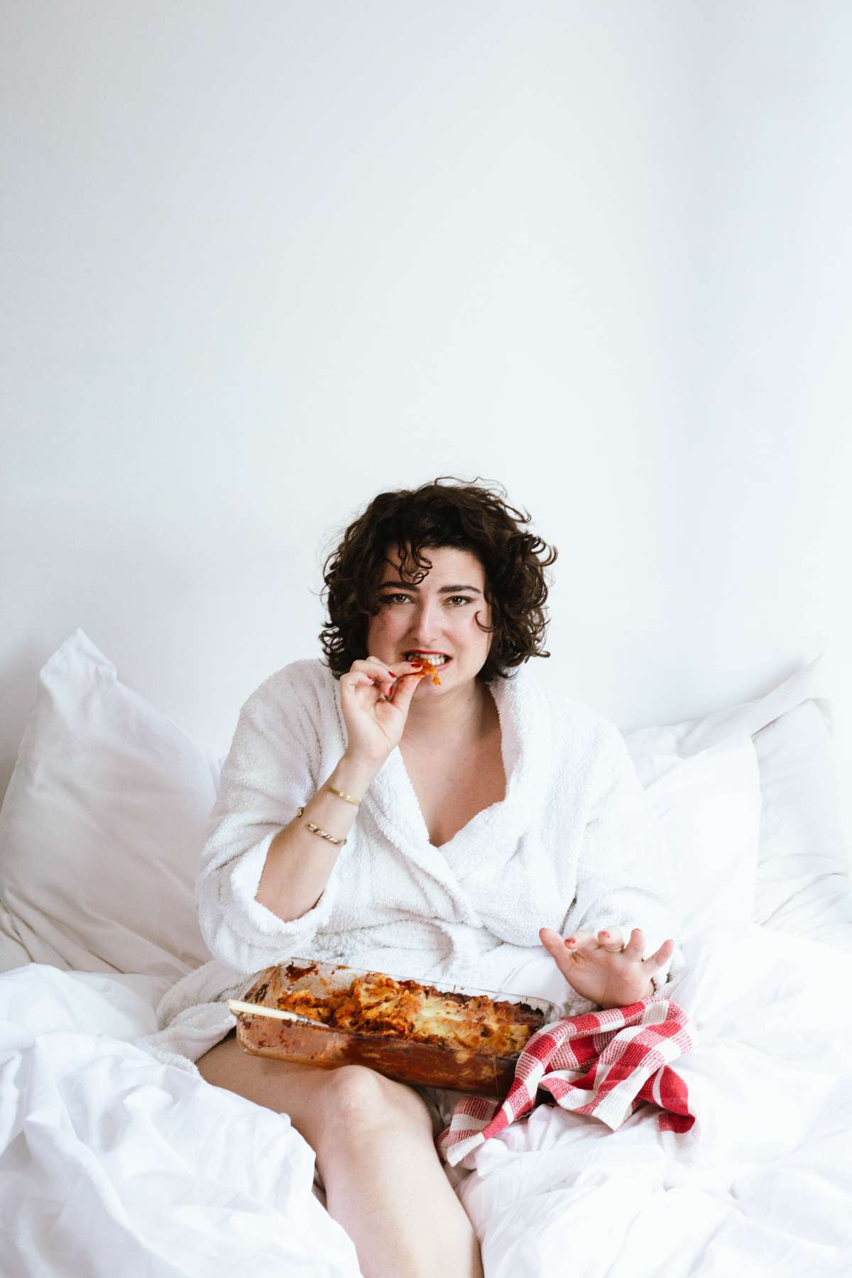 Großes Bild schließen! Lasagne im Bett