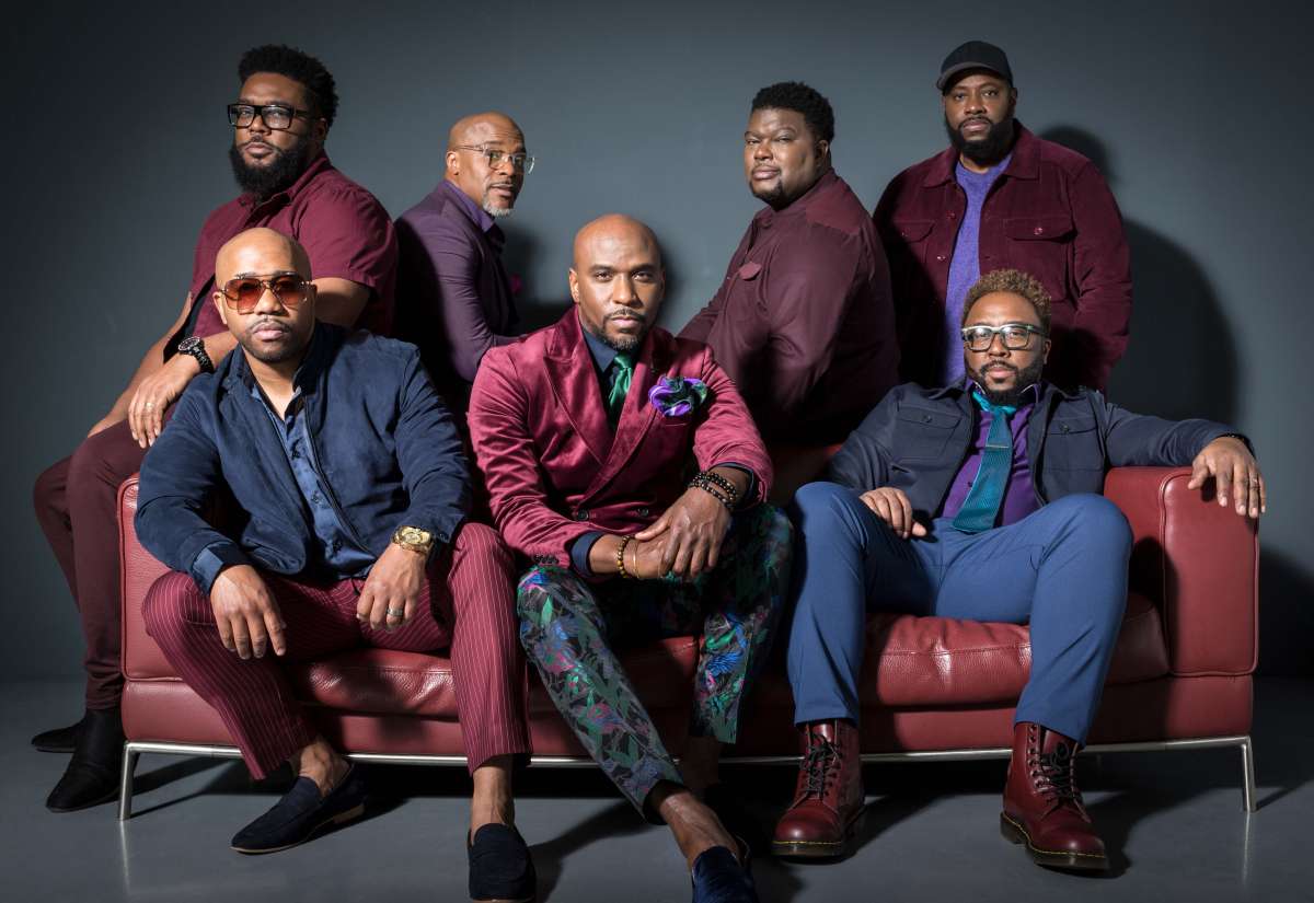 Closer Look – 25 Years of Naturally 7