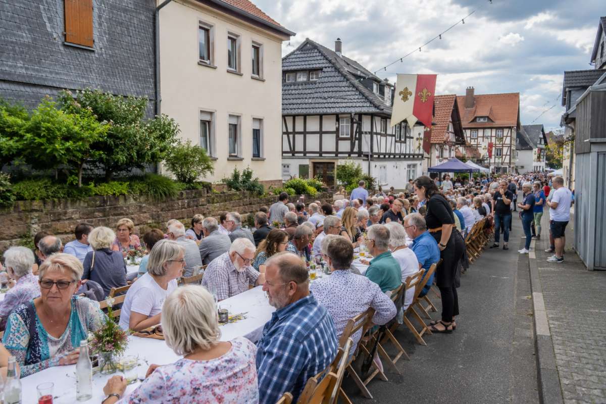 Großes Bild schließen! 325 Jahre Hugenottendorf Frankenhain