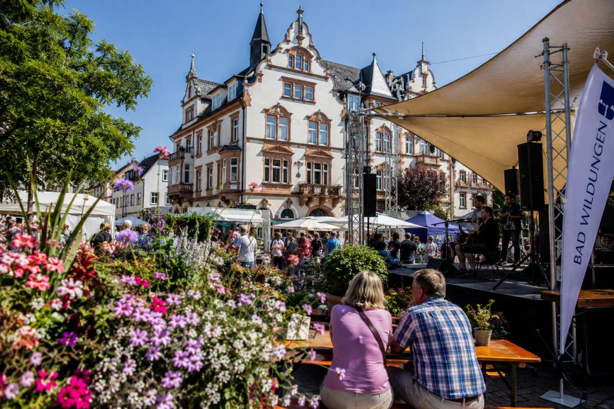 Großes Bild schließen! Stadtfest mit Blumenfestival Bad Wildungen