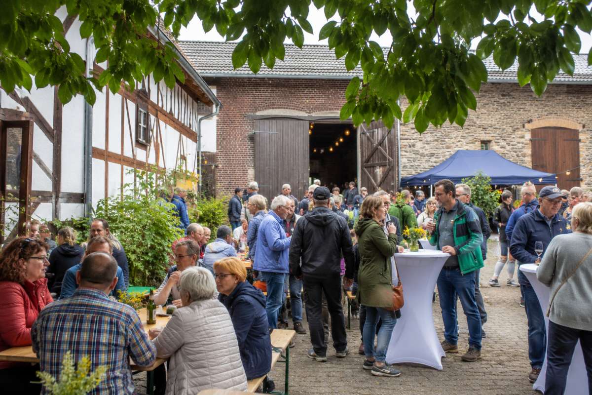 Großes Bild schließen! 1250 Jahre Oberrosphe – Höfefest