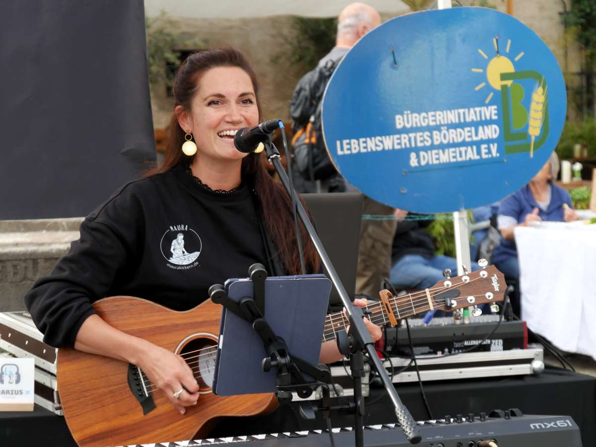 Großes Bild schließen! 2. Feierabendmarkt Warburg