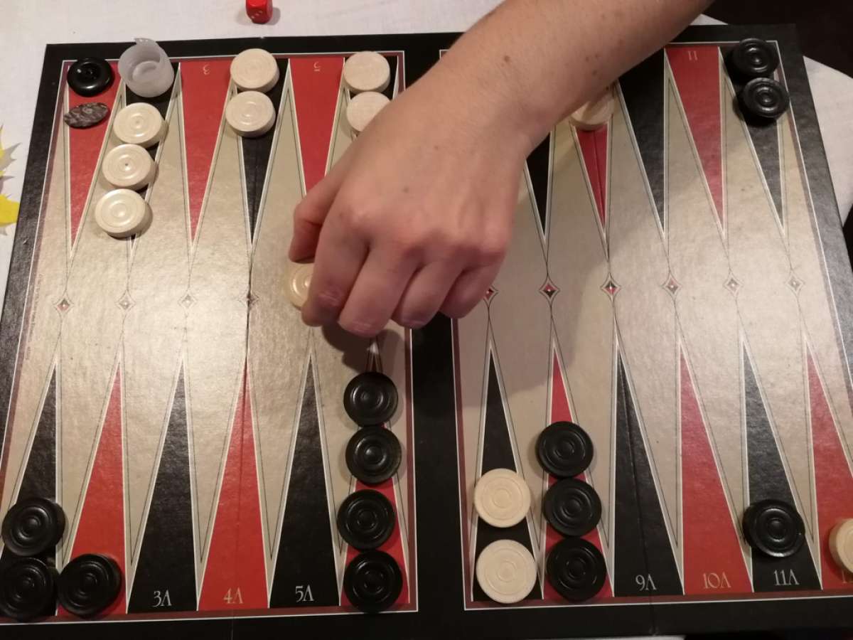 Großes Bild schließen! FamilienZeit - Spielenachmittag