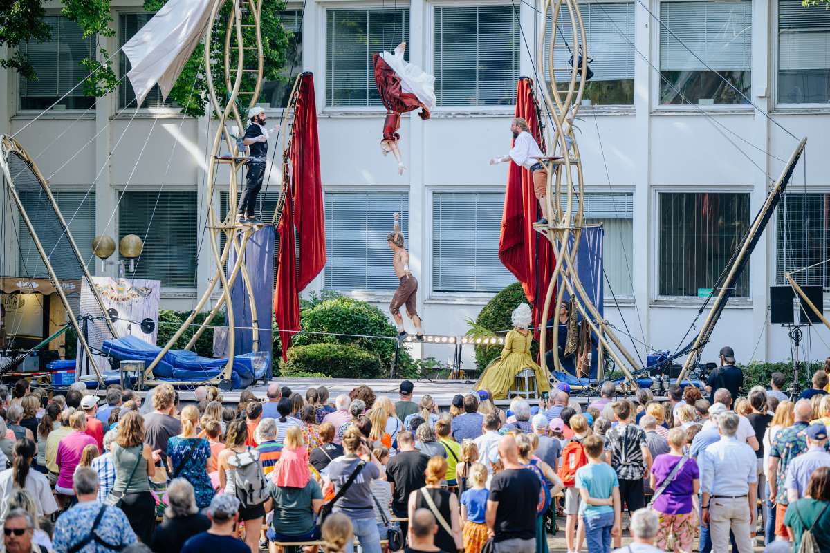 Großes Bild schließen! Bierbrunnen-Livemusik - Libori 2026