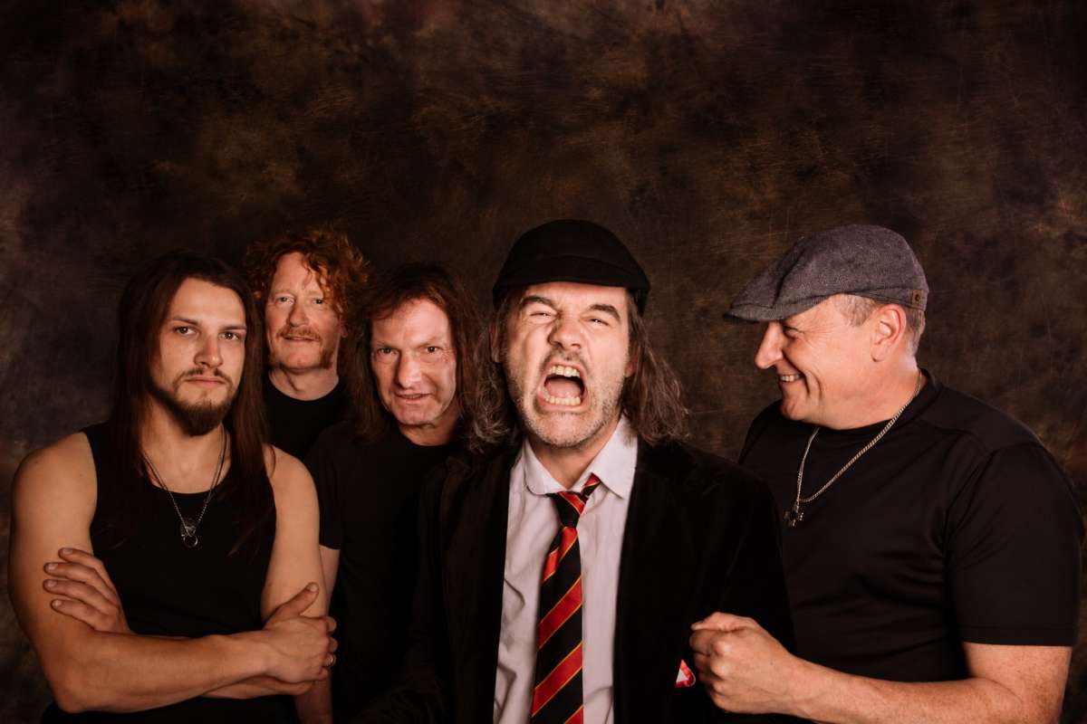 Scheunenrock – Dirty Deeds, Jamheads, Elsana54